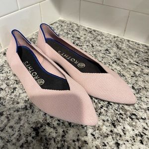 Point flat rothys